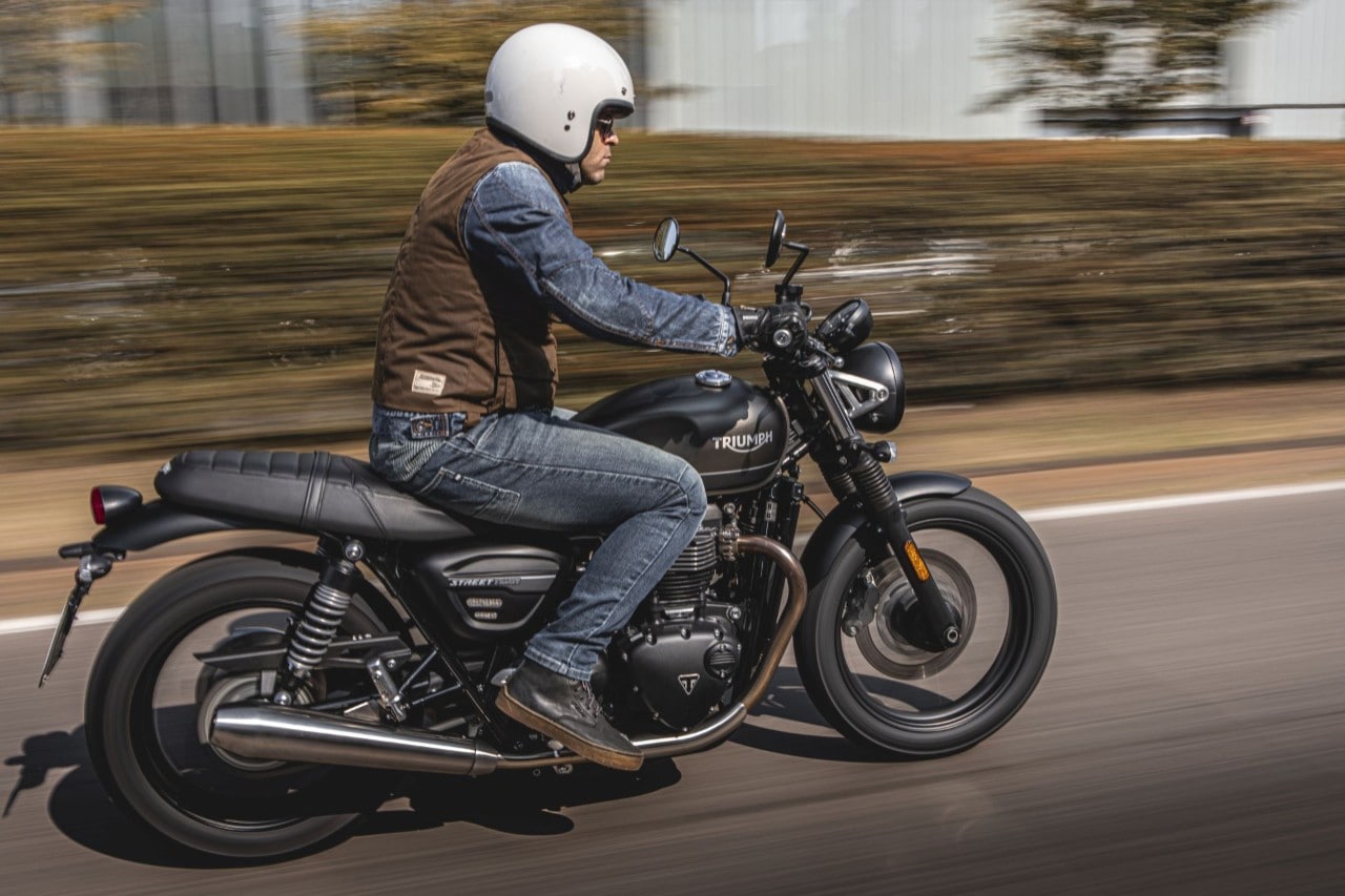 Moto Guzzi V7 Centenario e Triumph Street Twin: questione di PEDIGREE